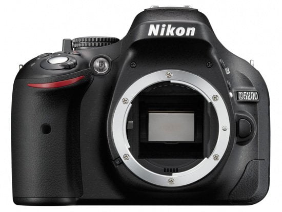 Nikon D5200 Tampak Depan