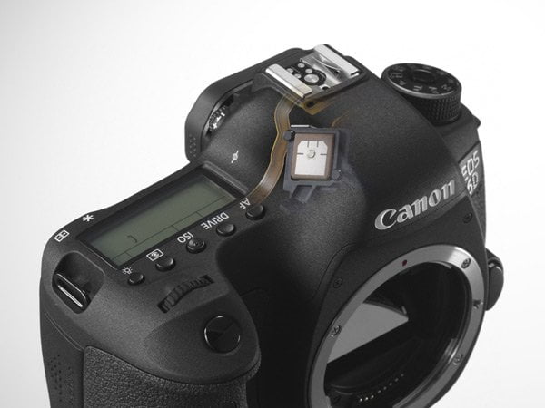 [Press Release] Kamera DSLR Canon 6D (Tampak Pojok)