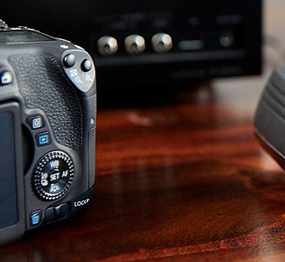 Teaser Kamera DSLR Canon Terbaru