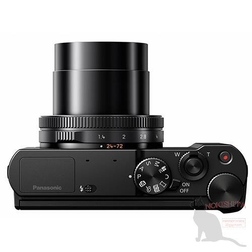 Panasonic Lumix LX10 atau LX15 (Atas)