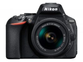Kamera Nikon D5600